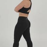 Essentials Leggings w/ Pockets - Onyx